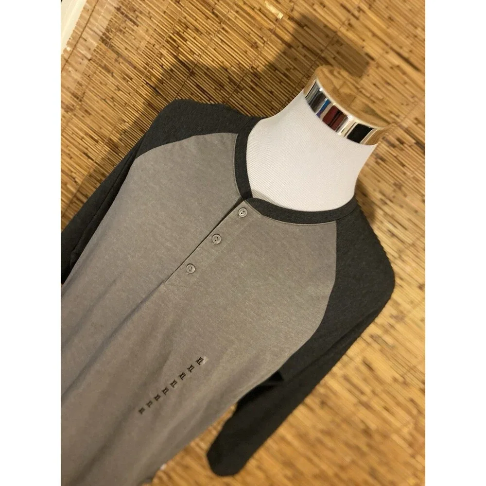 NEW Levi’s Henley Shirt Men’s Size XL 3/4 Sleeve Gray